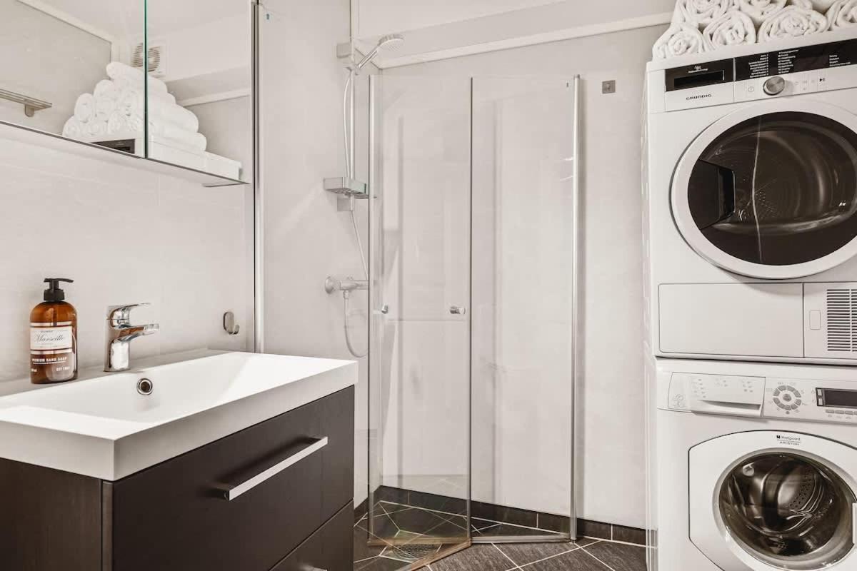Dinbnb Apartments I Charming 3-Bedroom In The Heart Of The City Берген Экстерьер фото
